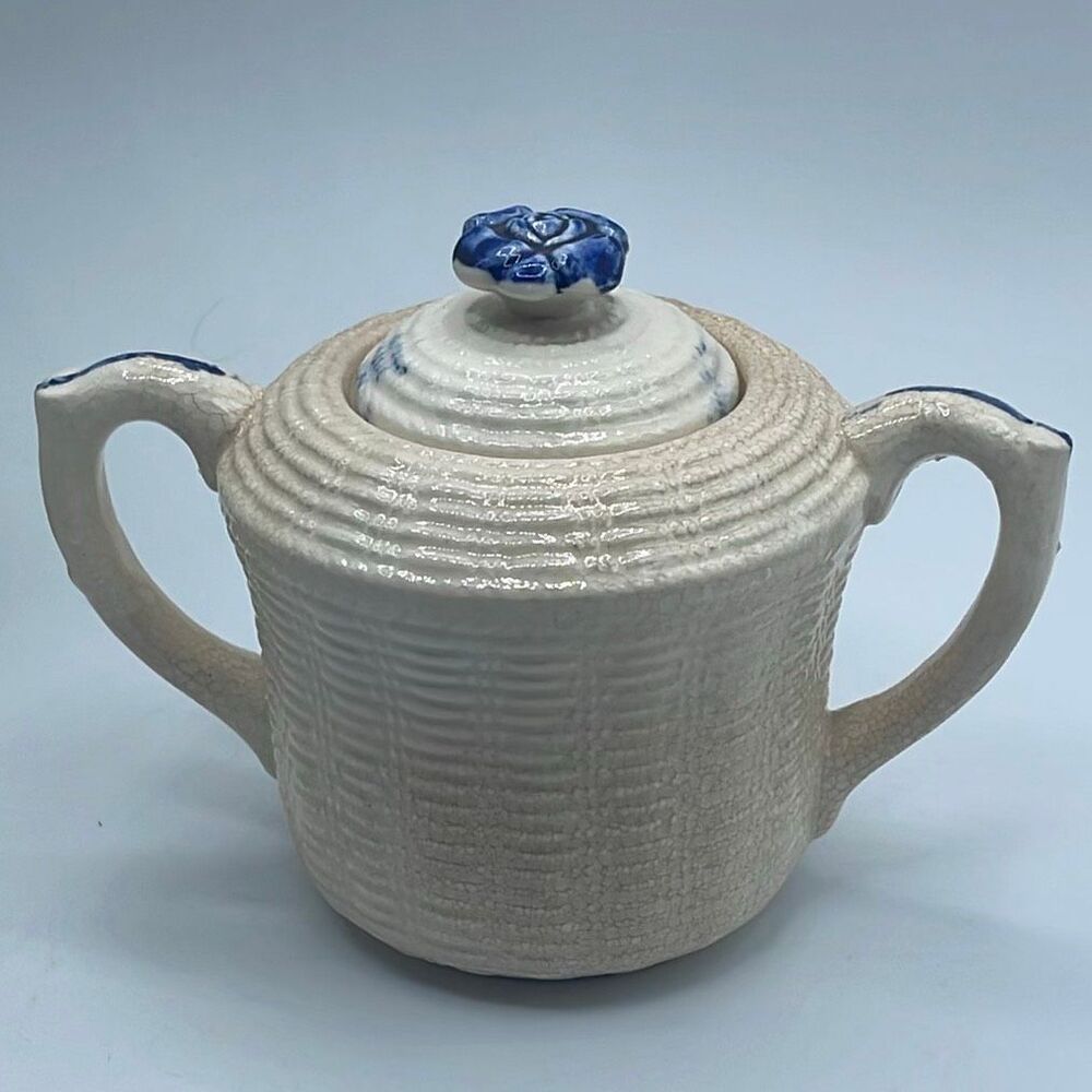 Vintage Japan bam-boo textured ceramic sugar bowl basket weave.